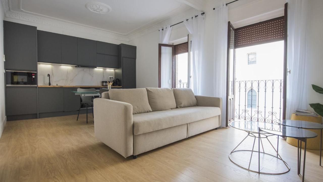 Apartamentos Boutique Puerta De Reyes Toledo Exterior foto
